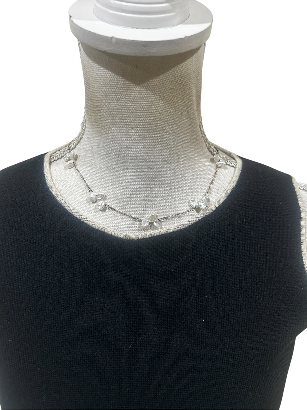 Alexis Bittar white Baroque Pearl Station silver choker Necklace in gift pouch - Picture 2 of 7